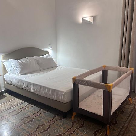 Ducas Rooms And Suite Ласкарі Екстер'єр фото