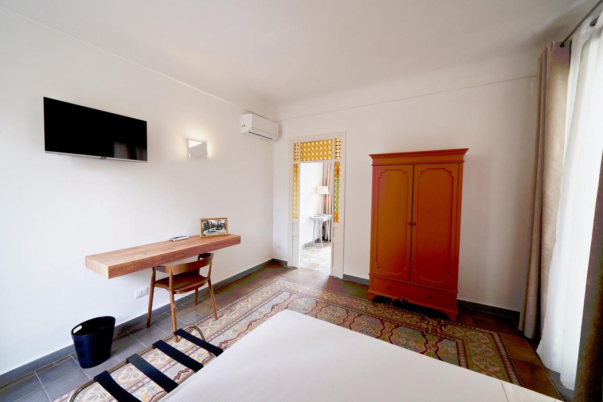 Ducas Rooms And Suite Ласкарі Екстер'єр фото