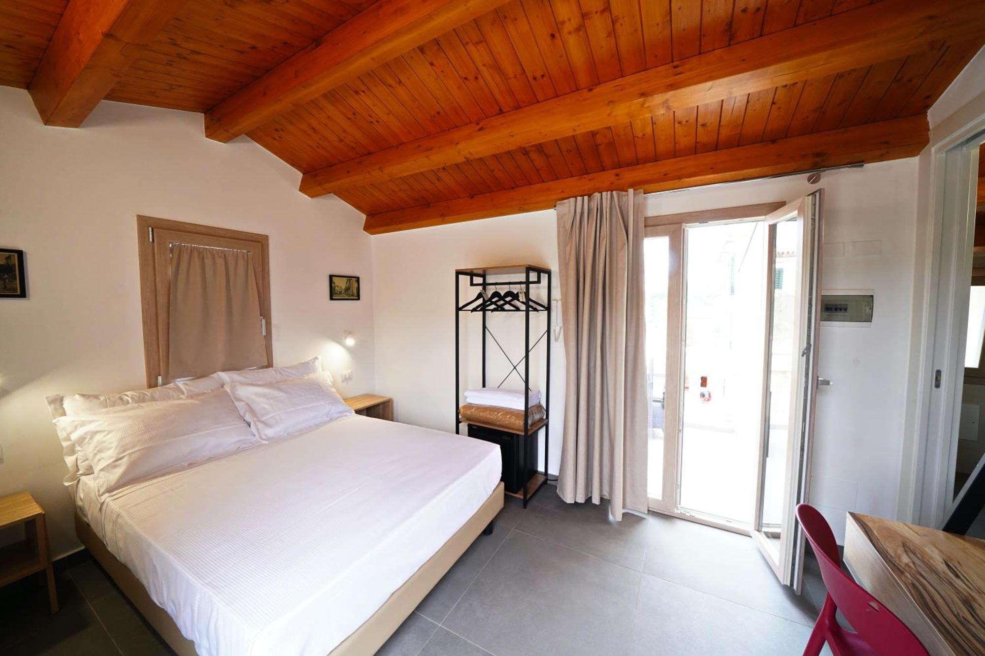 Ducas Rooms And Suite Ласкарі Екстер'єр фото