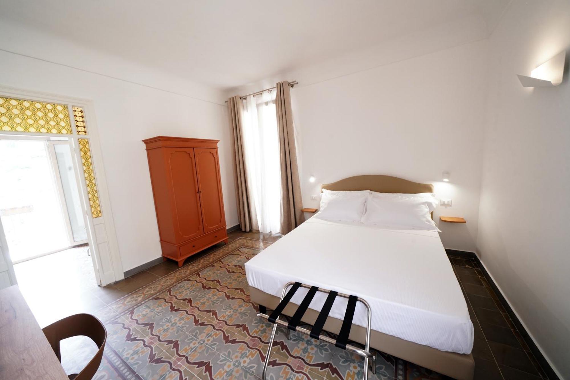 Ducas Rooms And Suite Ласкарі Екстер'єр фото
