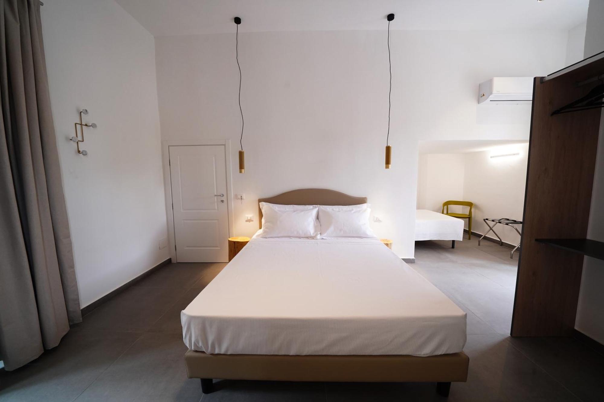 Ducas Rooms And Suite Ласкарі Екстер'єр фото